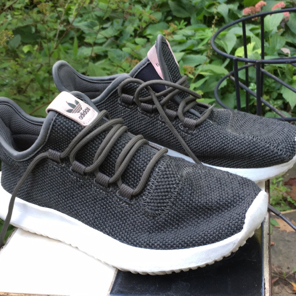Adidas women’s size 6 olive green and pink shoes